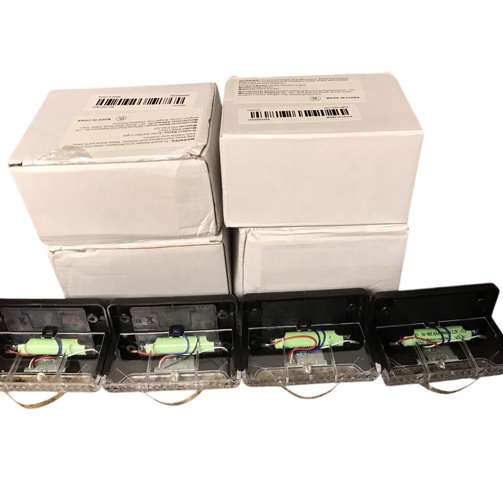 NIB SOLAR GARDEN LIGHTS (16 lights)